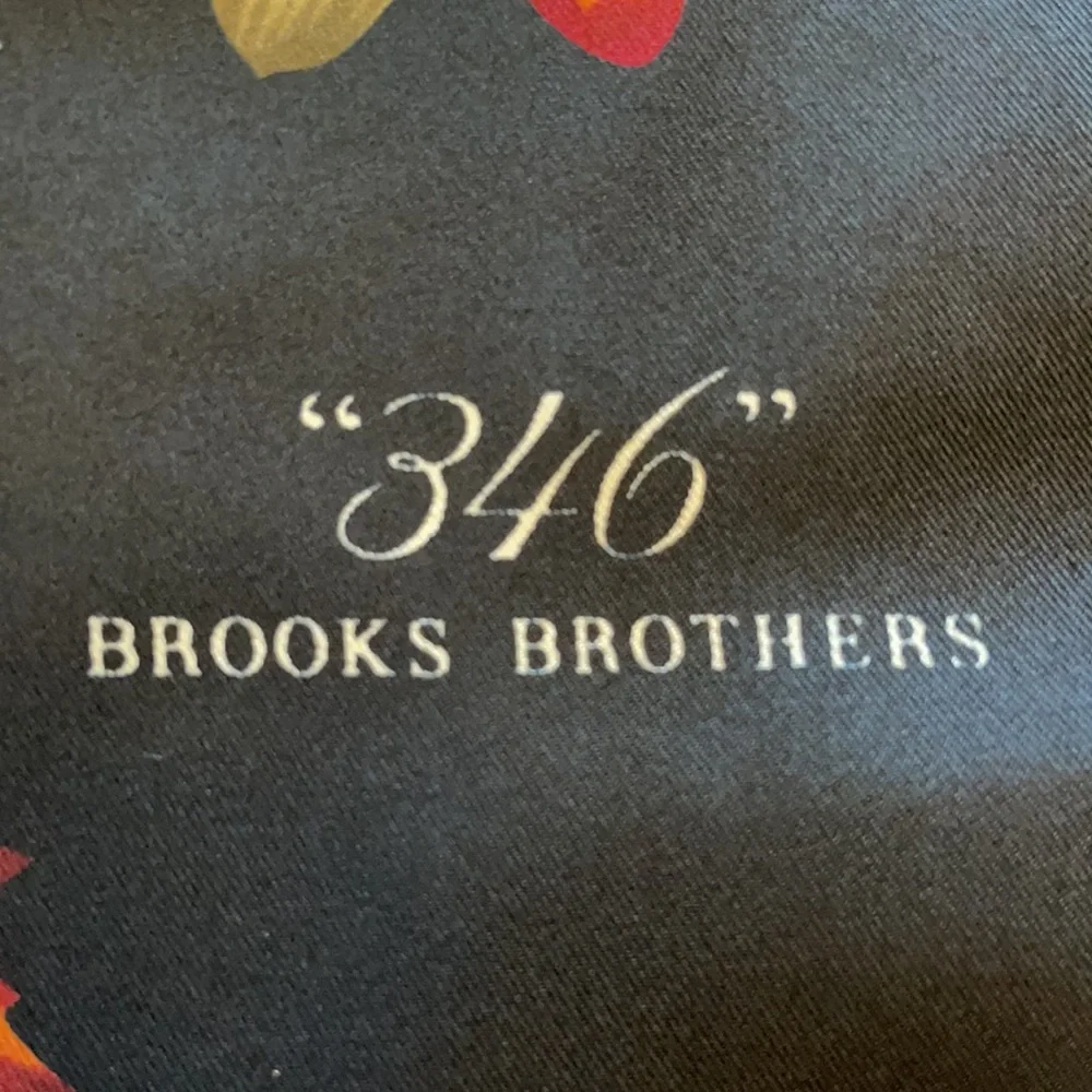 Brooks Brothers 💯% Silk Scarf